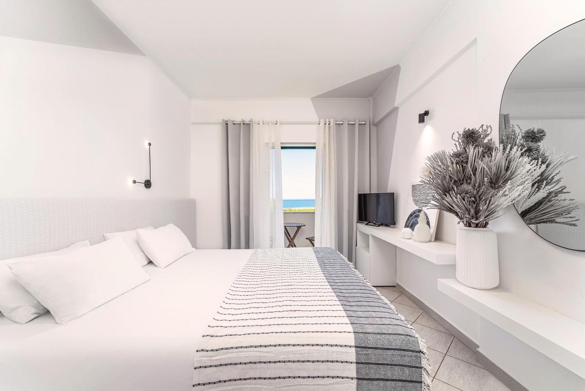 San Giovanni Beach Resort And Suites Agios Ioannis (Lefkada) Quarto foto